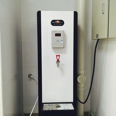 学生公寓内的热水器.jpg